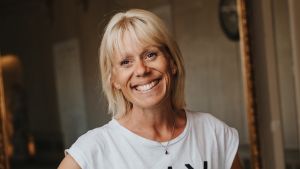 Urika Ahlqvist säger att hjärnan måste få paus från arbetet under semestern. Ulrika Ahlqvist porträtt
