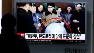 De Nordkoreanska ledarna har alltid varit övertygade om att de bara tas på allvar om de förhandlar från en stark position. Det förklarar satsningarna på militär och kärnvapen medan folket tidvis har lidit av svält. Nordkoreas ledare Kim Jong Un hävdade att man har utvecklar kapacitet att avfyra ballistiska missiler med kärnstridsspetsar, något som omvärlden betvivlar