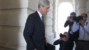 Robert Muellers utredning uppges vara kring 800 000 sidor. Hans slutsatser har sammanfattats i en rapport på kring 400 sidor som bara justitieministern än så länge ska ha sett i sin helhet. En bild på Robert Mueller