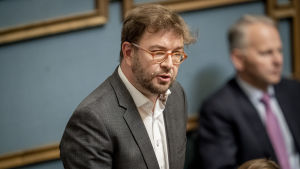 Kommunikationsminister Timo Harakka (SDP). Timo Harakka eduskunnassa 12.9.2019