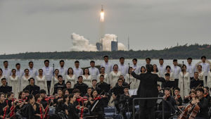 The Xian Symphony Orchestra accompanied the launch ceremony on April 29. 
