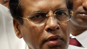 Sri Lankas president Maithripala Sirisena talar till pressen i samband med att den stora kokainlasten förstörs offentligt 1.4.2019. Sri Lankas president Maithripala Sirisena talar till pressen i samband med att en stor kokainlast förstörs offentligt 1.4.2019