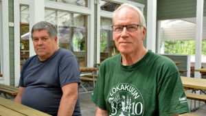 Börje Lindholm och Hans Högström hör till kårens veteraner. Börje Lindholm och Hans Högström från Tolkis FBK