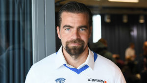 Jussi Ahokas är U20-landslagets chefstränare. Jussi Ahokas är U20-landslagets chefstränare.