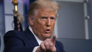 President Trump under presskonferensen på söndag kväll, där han avvisade NYT:s uppgifter om hans skatter. President Trump under presskonferensen på söndag kväll, där han avvisade NYT:s uppgifter om hans skatter.
