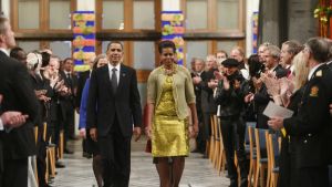 Barack och Michelle Obama när Barack Obama fick fredspriset 2009. Barack och Michelle Obama