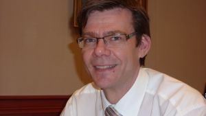 Enligt vd:n Tom Westermark har strategin att investera i fastighetsmarknaden har varit en bra strategi. Vd Tom Westermark, Harry Schaumans stiftelse, som är en av stiftelserna som äger Academill.