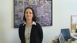Tingsdomare Lilian Grönlund tycker inte att besöksförbuden fungerar särskilt bra alla gånger. Hon efterlyser snabbare handläggningstider. Lilian Grönlund, advokat på Vasa rättshjälpsbyrå.