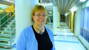 Siv Björklund är professor i språkbad i Vasa. Siv Björklund, professor i svenskt språkbad på Vasa universitet.