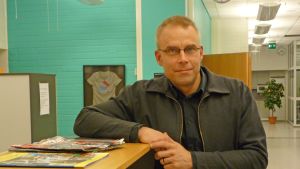 Max Holm är informatör på Rädda Barnen med huvudansvar för det internationella arbetet. Han säger att man kommit långt med att eliminera barnarbete, men man har en lång väg kvar. Max Holm, Informatör vid Rädda Barnen