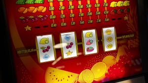 Social- och hälsoorganisationernas understödscentral (STEA) delar ut spelmedel till organisationerna. Spelautomat