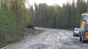 Vägen till det planerade hästsportcentret i Vikby-Tölby. Den nybyggda vägen mot det blivande Hästsportcentret