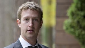Obama träffade Facebooks grundare Mark Zuckerberg och rykten om ett framtida samarbete fick fart.
