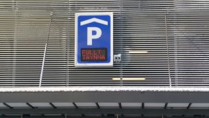 Det ska också bli ett nytt parkeringshus. Parkeringshus vid Vasa centralsjukhus