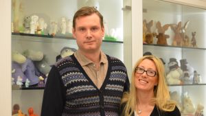 Roleff Kråkström, här tillsammans med Sophia Jansson. Roleff Kråkström, VD , och Sophia Jansson, konstnärlig ledare på Moomin Characters förbereder sig för jubileumsår