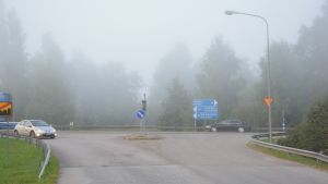 Korsningen mellan riksväg 25 och Österbyvägen vid bron över Pojoviken i Ekenäs borde på sikt åtgärdas. Österbykorsningen i Ekenäs.