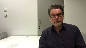 Projektchefen Ari-Pekka Muilu vid byggnadskontoret i Helsingfors ansvarar för citytoaletterna. Ari-Pekka Muilu är projektchef vid byggnadskontoret i Helsingfors.