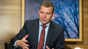 Petteri Orpo. Petteri Orpo pikkuparlamentissa Ylen haastattelussa 27.06.2017