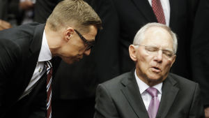 Finansministrarna Alexander Stubb och Wolfgang Schäuble. Finansministrarna Alexander Stubb och Wolfgang Schäuble juni 2015.