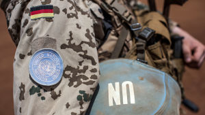 USA hotar att skära ner sitt bidrag till FN:s fredsbevarande verksamhet med en miljard dollar Mali är det farligaste landet för FN:s fredsbevarare. 32. FN-soldater har dödats sedan operationen MINUSMA inleddes år 2013, Bland andra Finland och Tyskland deltar i operationen