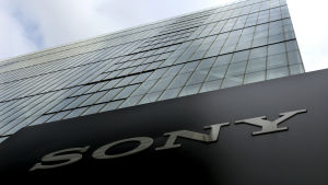 Sony är en jätte i teknik- och underhållningsbranschen som precis som Disney Sony Pictures Entertainment utsattes år 2104 för en cyberattack efter att bolaget gav ut en film om Nordkoreas ledare Kim Jong-Un