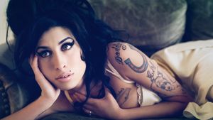 Amy Winehouse. Kuva neliosaisesta Soul Power! -dokumenttisarjasta.