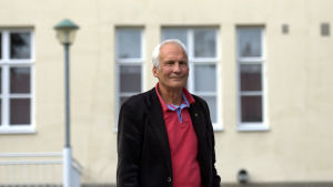 Per Hellman (SDP) kan inte eninra sig om att läget varit så här tufft inom psykiatrin under den tid han suttit med i psykiatriska delegationen. Per Hellman, ordförande för psykiatriska delegationen vid Vasa sjukvårdsdistrikt.