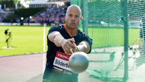 Söderbergs personbästa på 78,83 meter är från 2003. David Söderberg, Paavo Nurmi Games 2016.