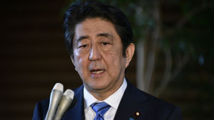 Japans premiärminister Shinzo Abe. Japans premiärminister Shinzo Abe fördömer Nordkoreas vätebombstest.