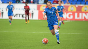 Linda Sällström är Finlands bästa målskytt i kvalet med tre fullträffar. Linda Sällström i Finlands hemmamatch mot Portugal i juni 2016.