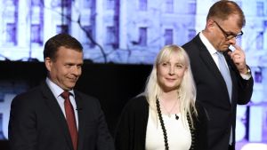 Orpo, Huhtasaari, Sipilä i tv-studion Petteri Orpo, Laura Huhtasaari och Juha Sipilä i programmet A-studio 12 juni 2017