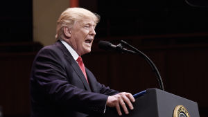 Att fälla Obamacare är ett av president Donald Trumps vallöften. Donald Trump den 1 juli 2017.