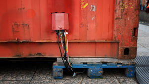 Enligt räddningsverket var det frågan om en 20 fot lång container (arkivbild). Alla kablar som behövs för att direktsända från containern.