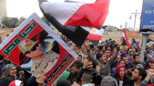 Endast regeringsanhängare tilläts delta i demonstrationen på Tahrirtorget inför 5 årsdagen av massprotesterna mot president Hosni Mubarak den 25 februari. Endast regeringsanhängare tilläts delta i demonstrationen på Tahrirtorget inför 5 årsdagen av massprotesterna mot president Hosni Mubarak den 25 februari.