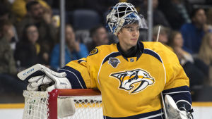 Juuse Saros finns i Nashvilles organisation. Juuse Saros debuterade i Nashville.