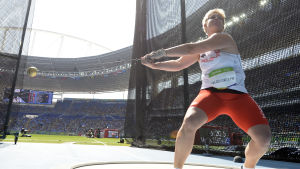 Anita Wlodarczyk tog OS-guld i Rio. Anita Wlodarczyk i släggringen.