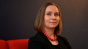 Niina Laajapuro, verksamhetsledare för Amnesty International Finland. Niina Laajapuro, Amnestys verksamhetsledare i Finland.