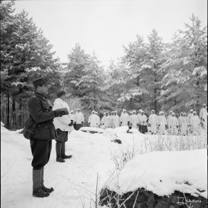 Kenttäjumalanpalvelus. Särkisalo. 18-12-39.