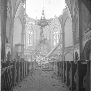 5.2.1940 Pommituksen tuhoja Viipurin Tuomiokirkossa