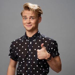 Youtube är väldigt demokratiskt, vem som helst kan ladda upp och bli stora, säger Hampus Hedström. Youtubern Hampus Hedström