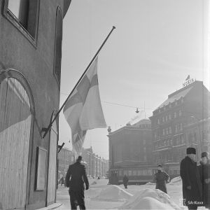 13.3.1940 Helsinki juhlii rauhaa.