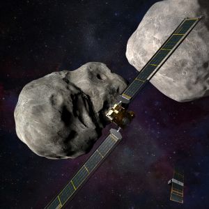 Havainnekuva siitä, miten Nasan DART-luotain törmää asteroidiin.