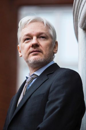 Julian Assange har valts till årets person av Time Porträtt på Julian Assange