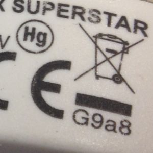 Lågenergi- och LED-lampor sorteras som problemavfall eller elektronikskrot Lågenergilampor och LED-lampor sorteras som problemavfall eller elektronikskrot.