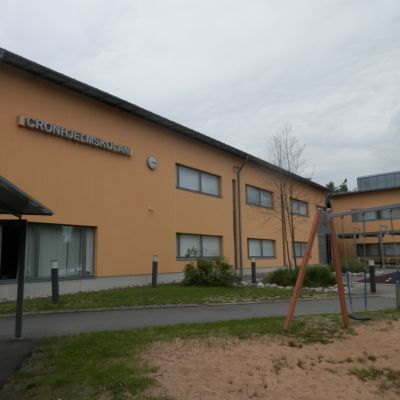 Cronhjelmskolan i Larsmo