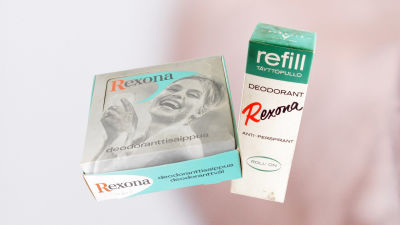Rexona-merkkinen deodorantisaippua ja antiperspirantti täyttöpullossa 1960-luvulta.