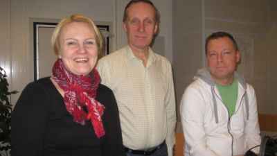Linnéa Henriksson (SFP), Peter Björklöf (FKP) och Marko Reinikainen (De gröna).