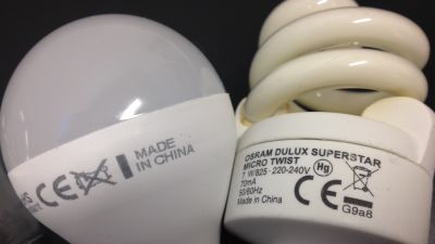 Lågenergilampor och LED-lampor sorteras som problemavfall eller elektronikskrot.