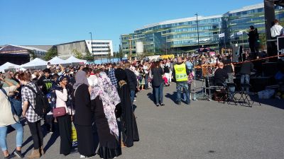 Europe Says Welcome på Medborgarplatsen i Helsingfors 12.9.2015.