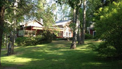 Övik lägergård, sommarmorgon